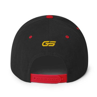Casquette snapback noire avec logo GS jaune et fermeture arrière rouge